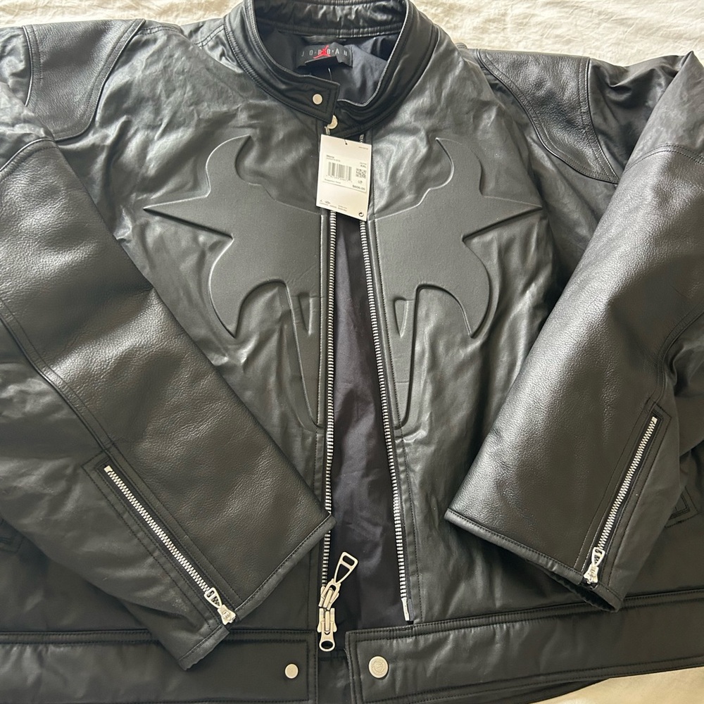 Jordan Black Leather Bomber Jacket - Picture 3 of 5